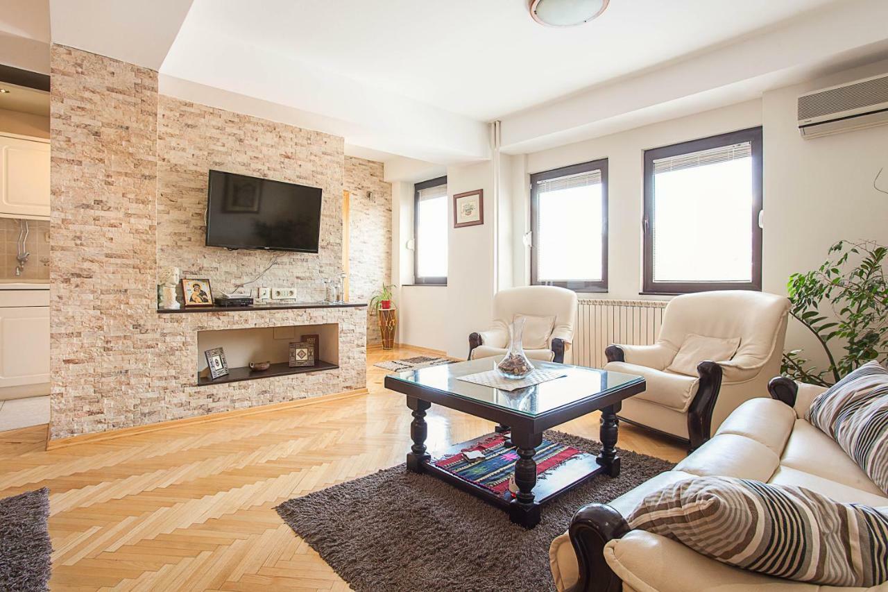 White Apartment Σκόπια Εξωτερικό φωτογραφία